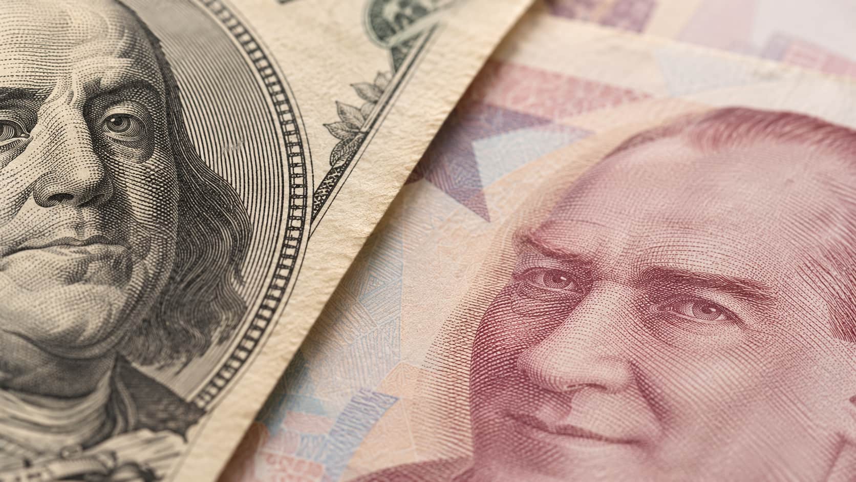 الليرة التركية تواصل الهبوط وUSD/TRY يسجل قمة جديدة.. هل يصل إلى 50 في أكتوبر؟