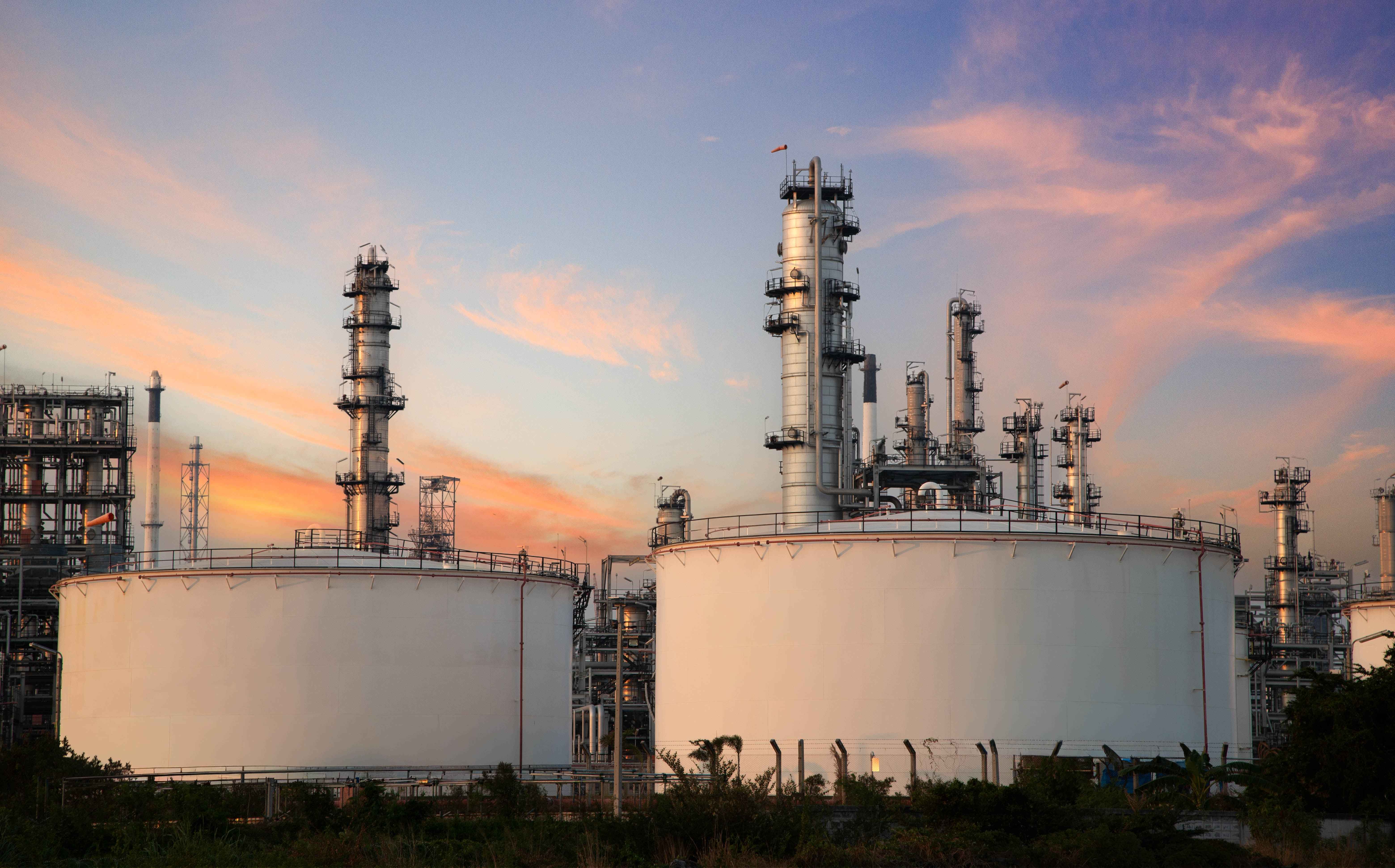 Oil Price Today UAE: Brent Tops $115 as Saudi Attack Claim Renews Gulf Supply Concerns