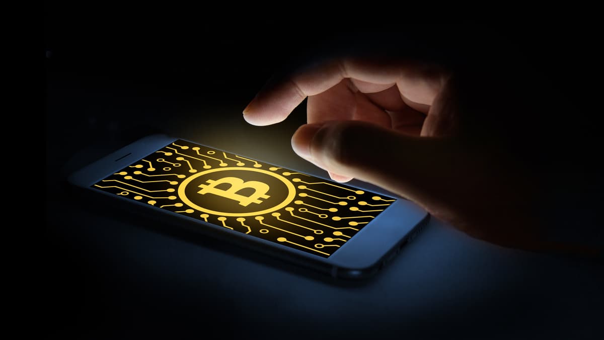 bitcoin-phone.jpg