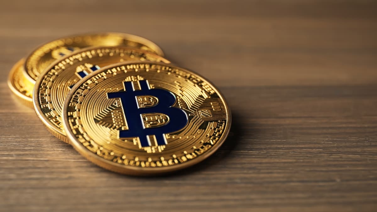 Bitcoin Price (BTC/USD) Prediction: Is BTC/USD Going Up or Down?