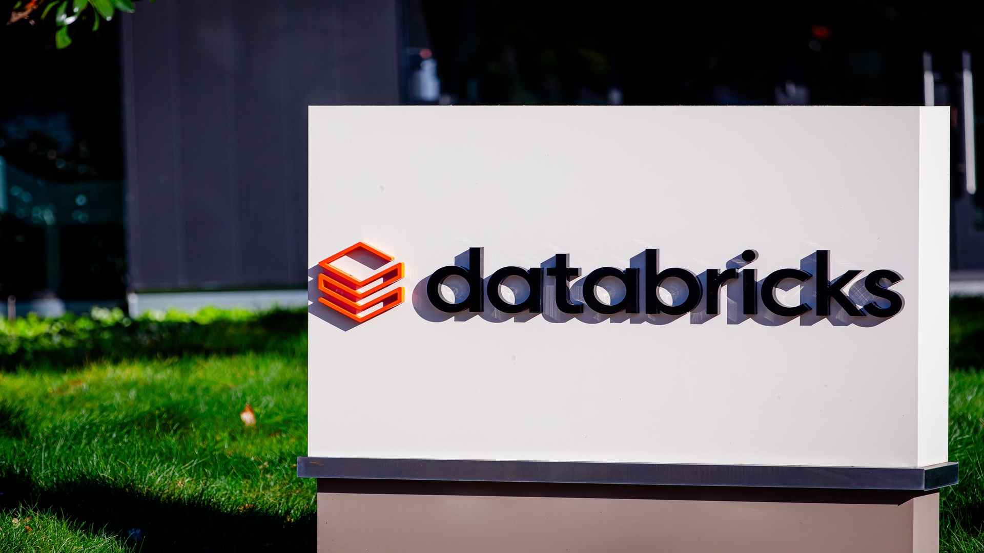 databricks.jpg