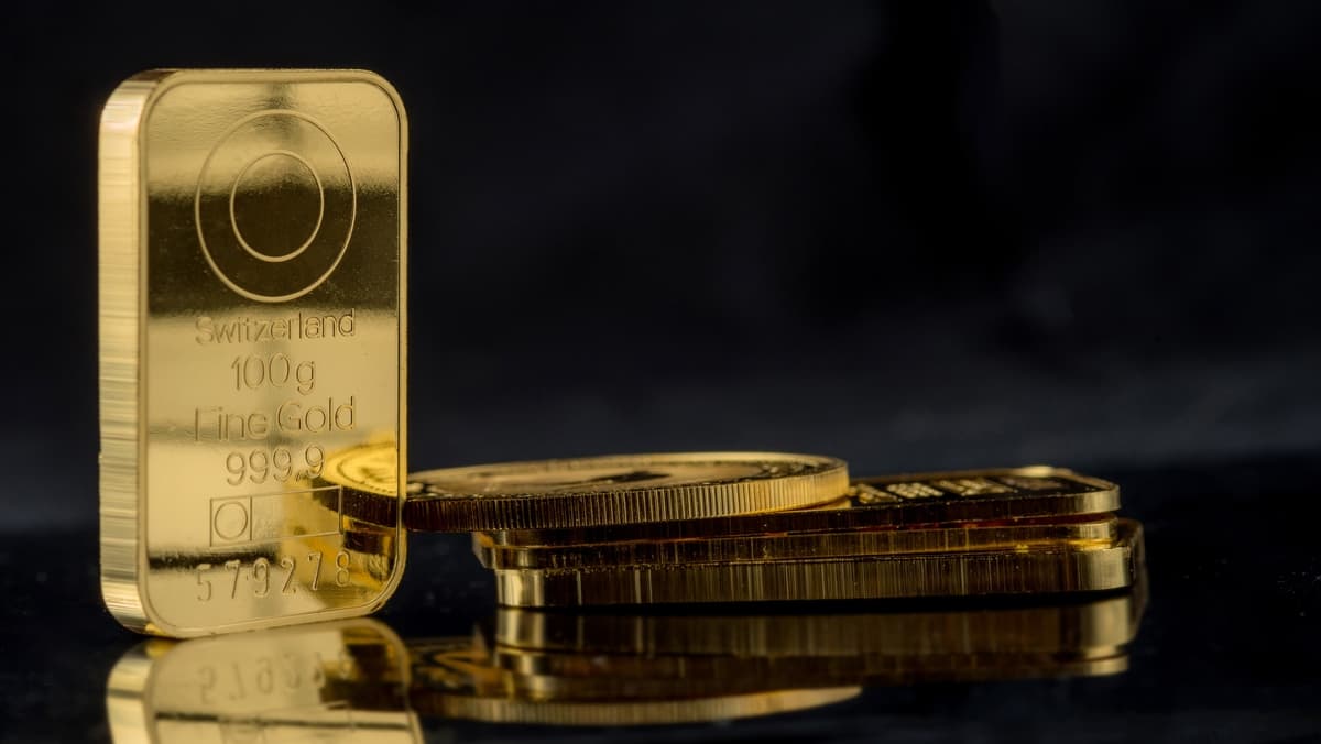 What is the price of gold today: How to start investing in gold as a beginner?