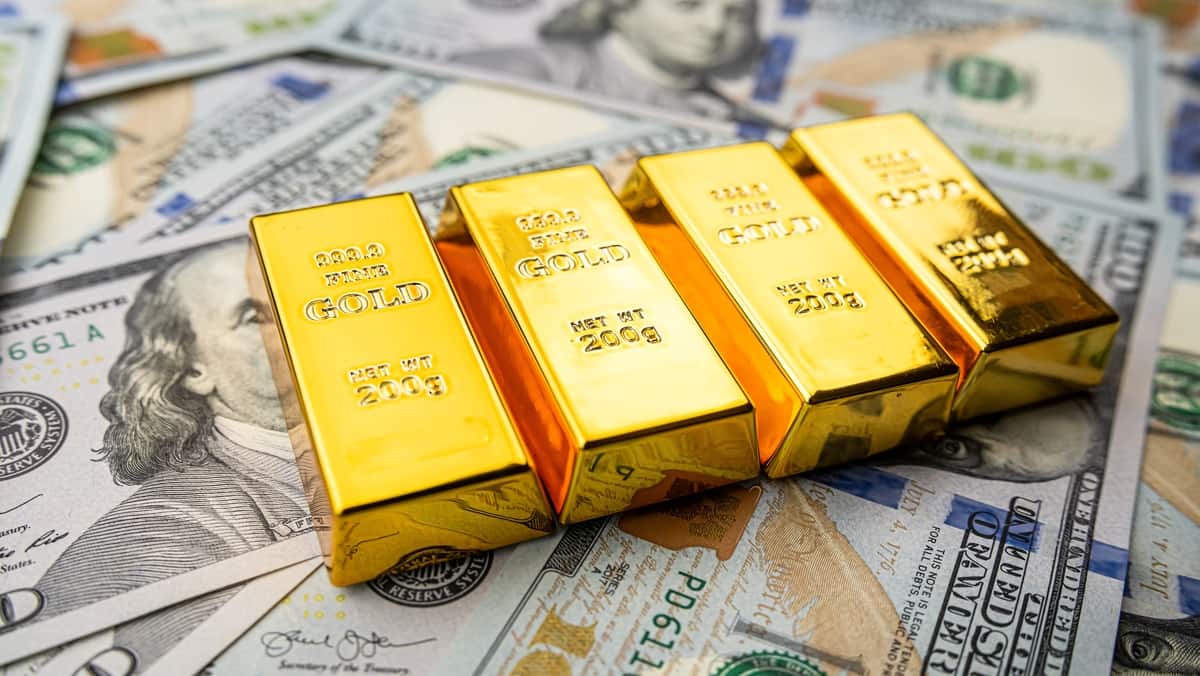 XAU/USD slips to $4159: Is gold price expected to rise or drop?