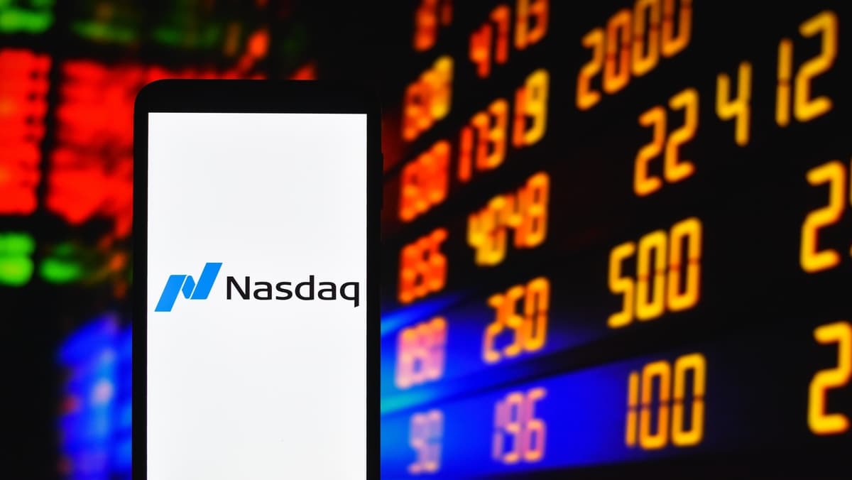 How to trade US100 index: Online Broker for US100 index CFD Trading