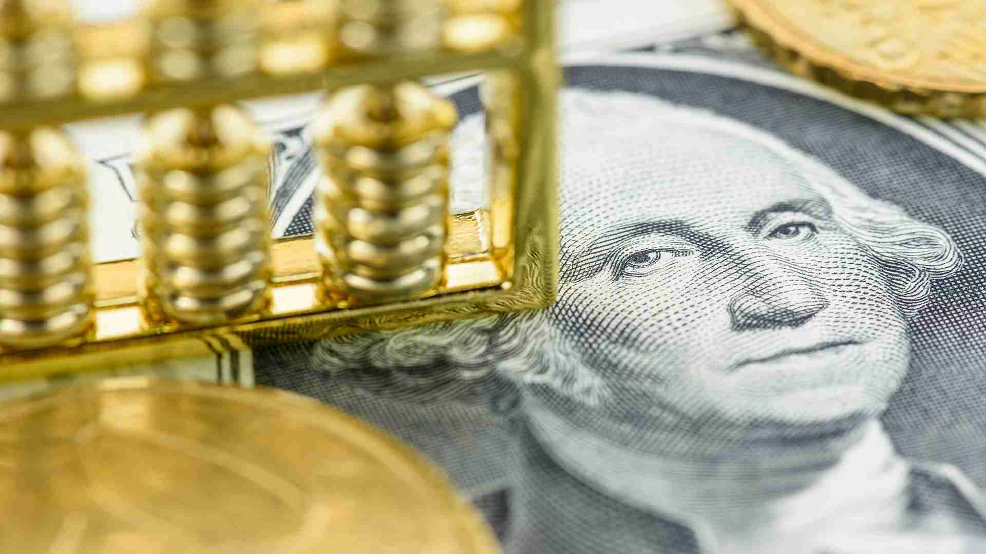 US Dollar Tracks Toward Largest Monthly Gain in a Year Amid Resilient Economic Data